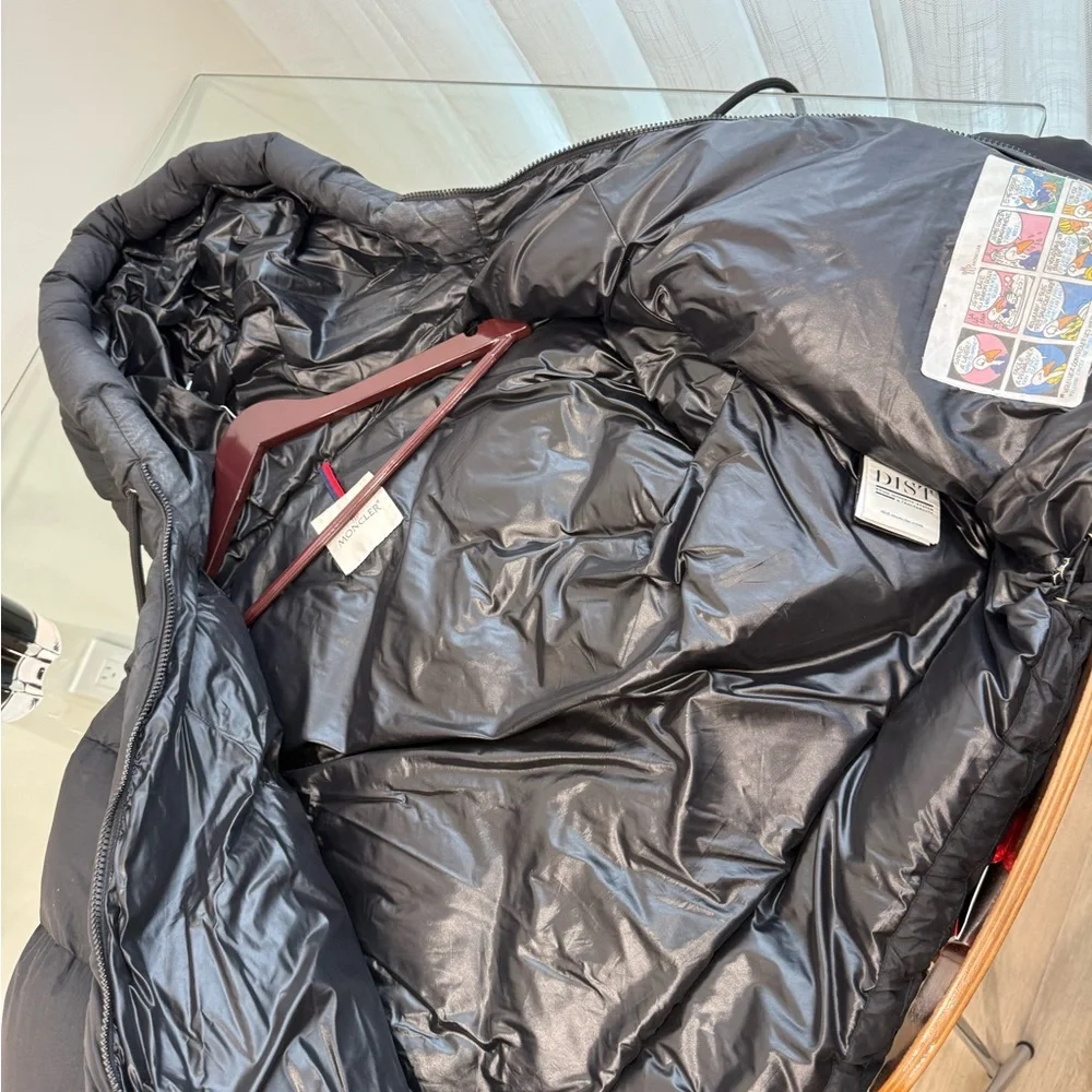 Moncler Black Estom Puffer Jacket - Picture 9 of 16